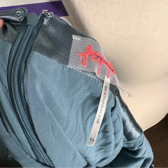 NEW Free People open back silky mini dress size medium - Picture 4 of 5